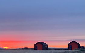 Hamar - Puffin Cottages & Rooms